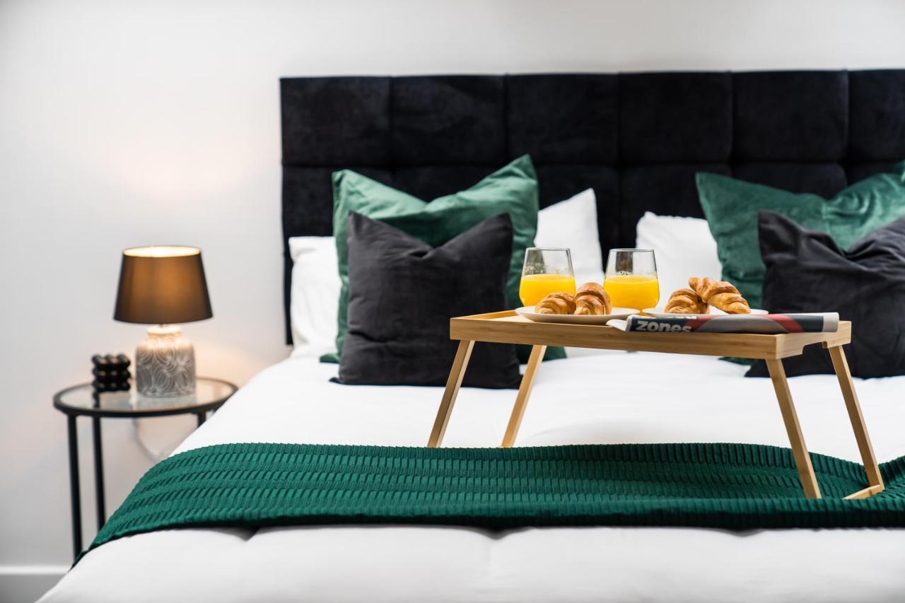 Hosta Group - Prestige 1 Bed Apartment - The Olive Cambridge  Dış mekan fotoğraf
