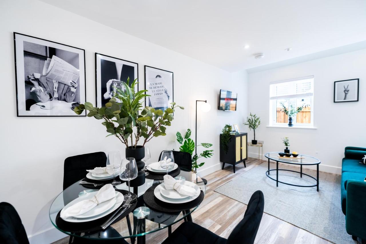 Hosta Group - Prestige 1 Bed Apartment - The Olive Cambridge  Dış mekan fotoğraf